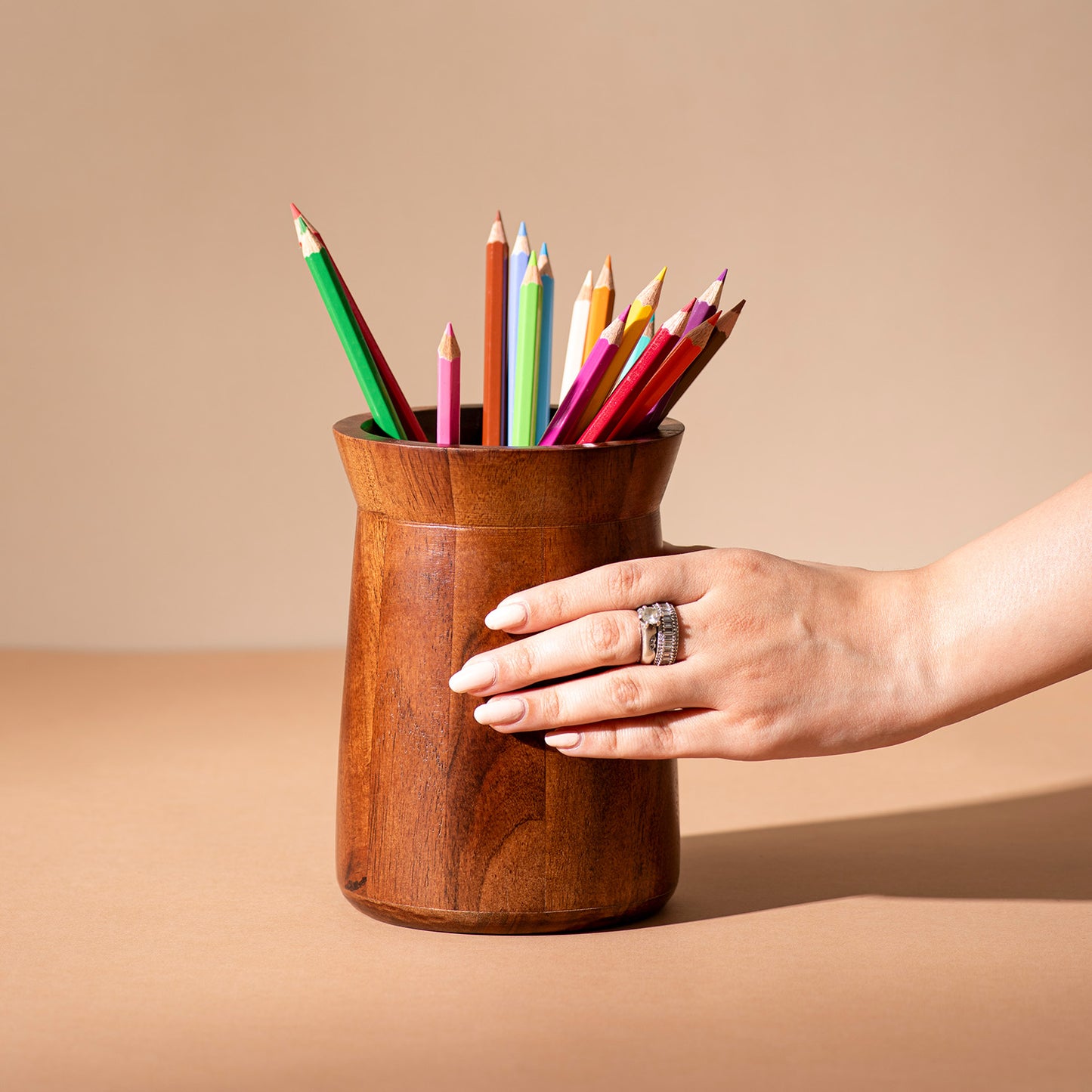 Counter Couture: Modern Cutlery Stand