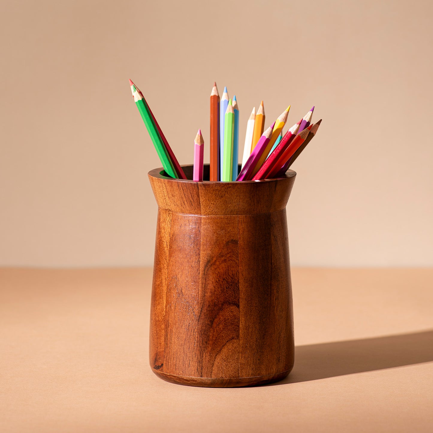 Counter Couture: Modern Cutlery Stand