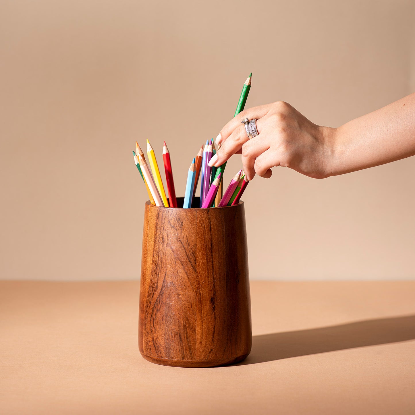 Space-Saving Spoon Stand