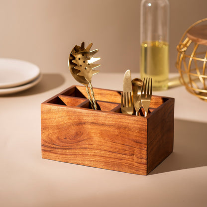 Dine in Paradise: Spoon & Fork Stand