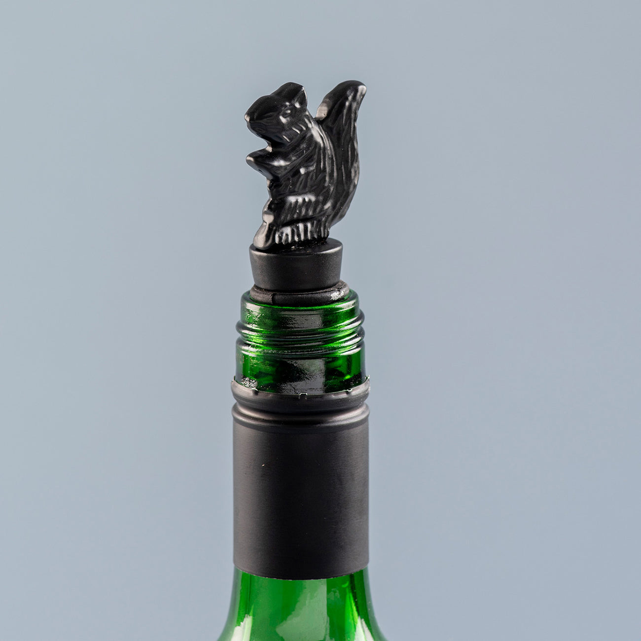 The Squirrel Bottle Stopper Matte Black