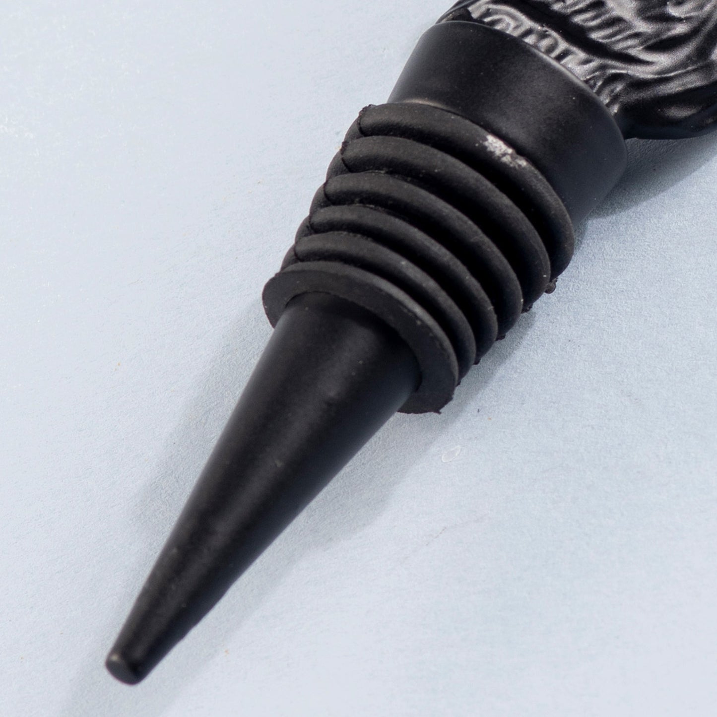 The Squirrel Bottle Stopper Matte Black