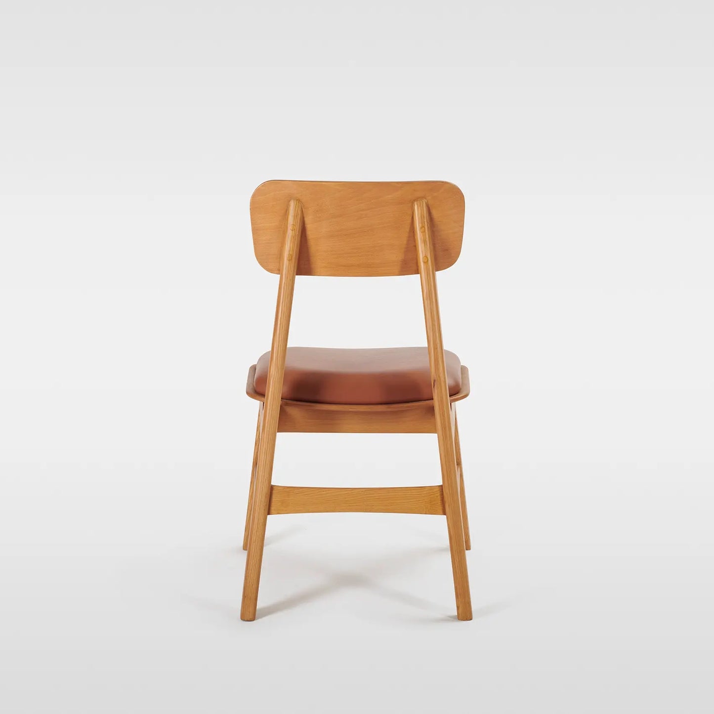 Wave 04 Cafe Chair