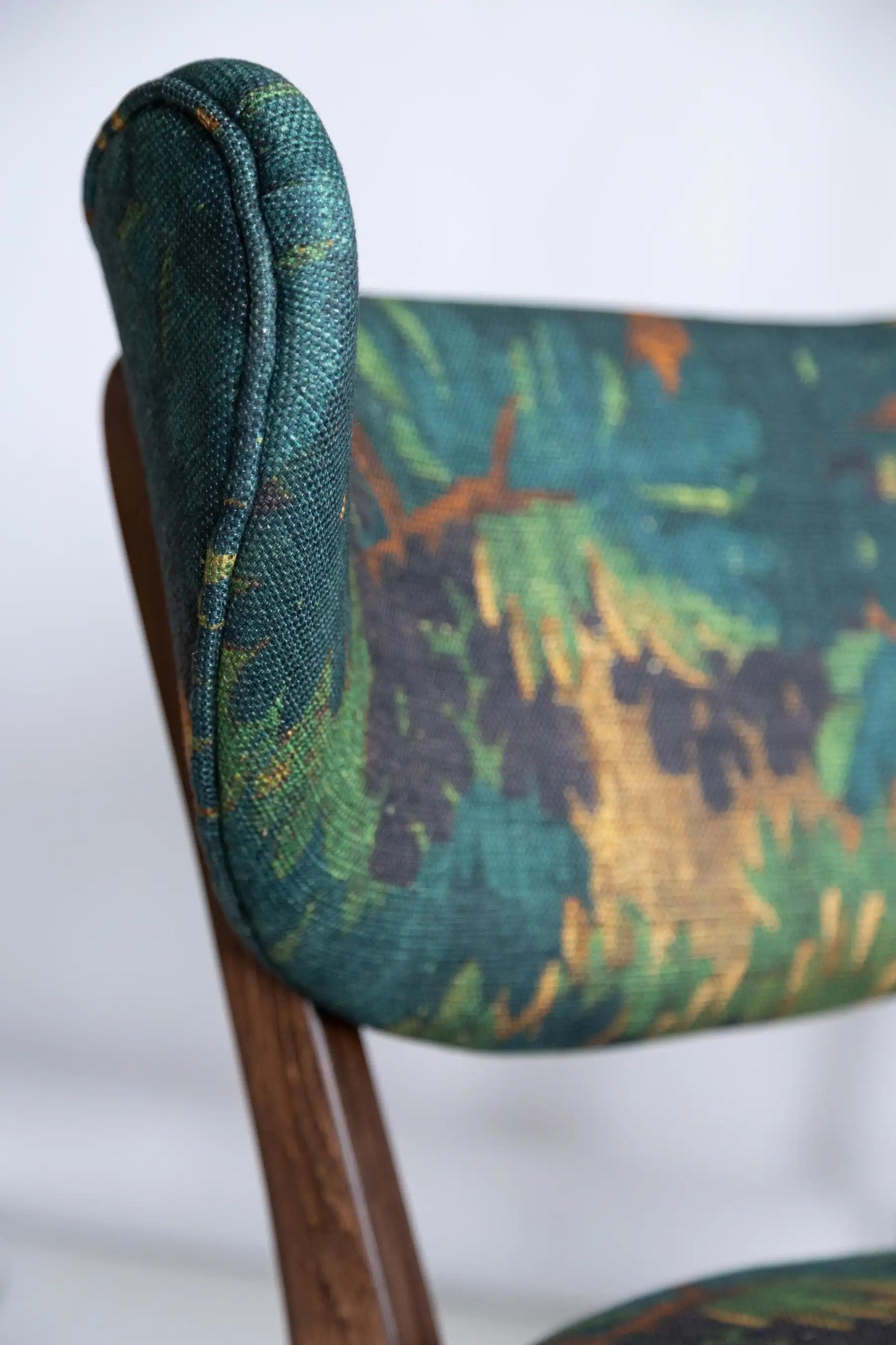 Shell Dining Chair Linen