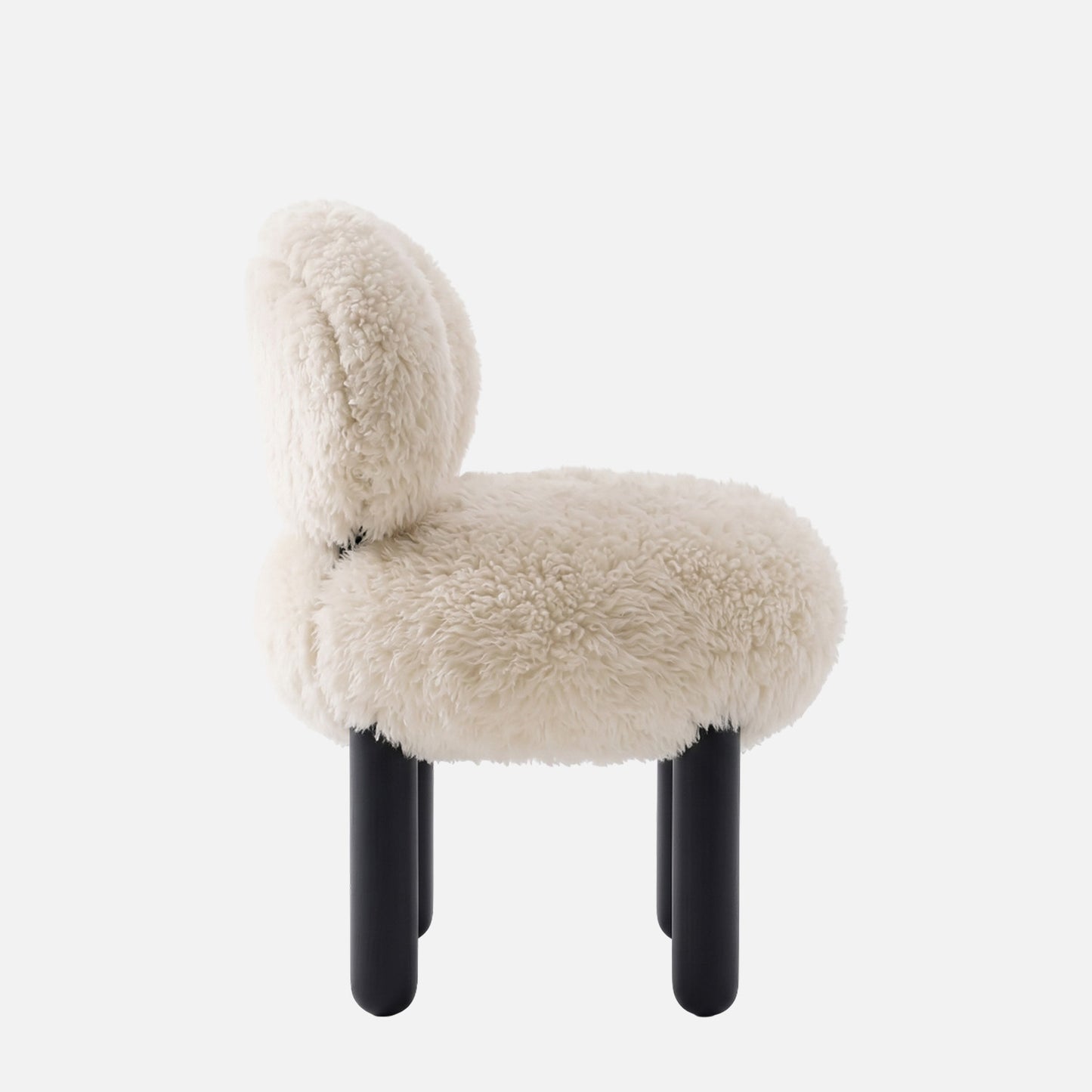Sneuglo Plush Cream & Black Faux Fur Lounge Chair