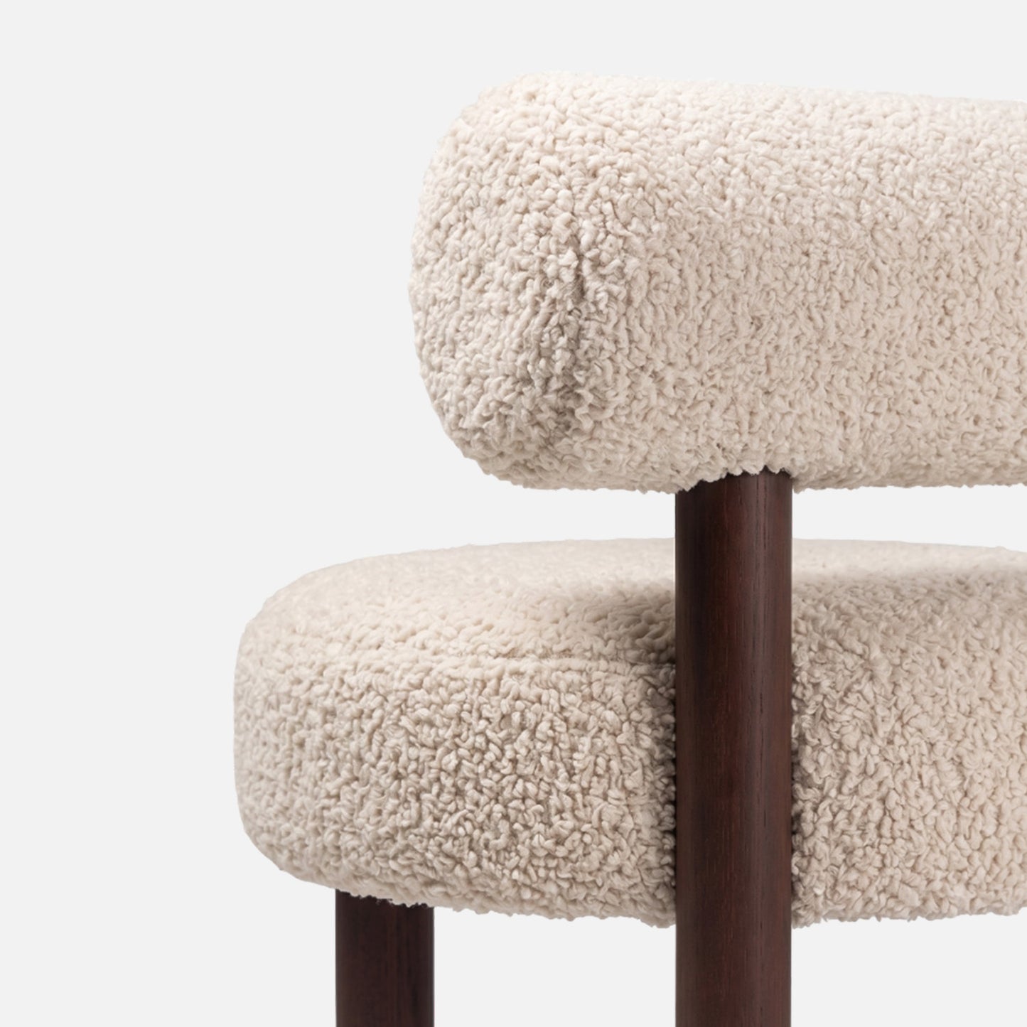 Fleuffin Cozy Cream Faux Fur Lounge Chair