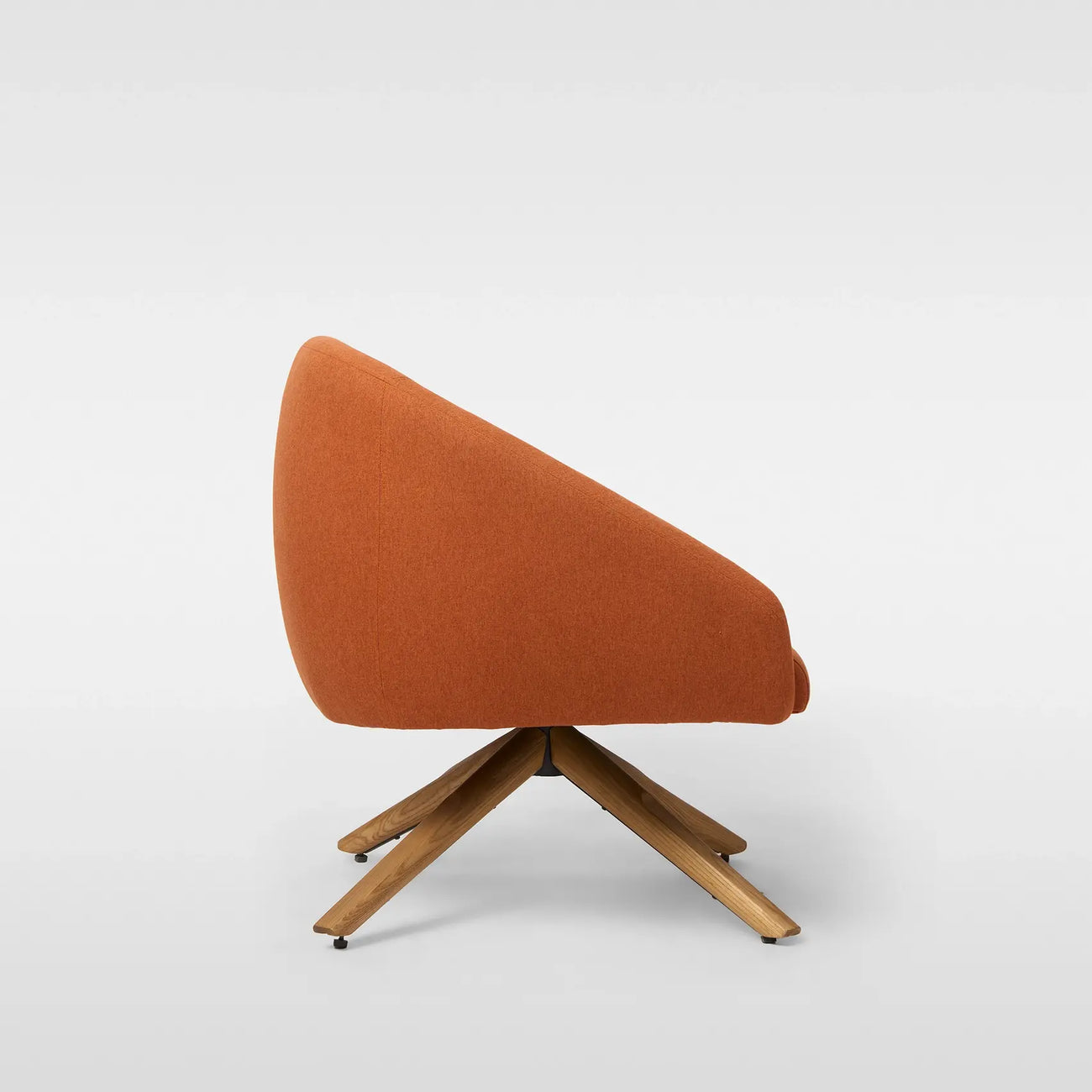 Rollo Lounge Chair
