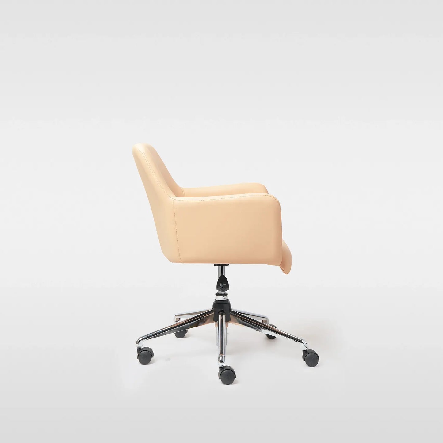 Castro Lounge Chair
