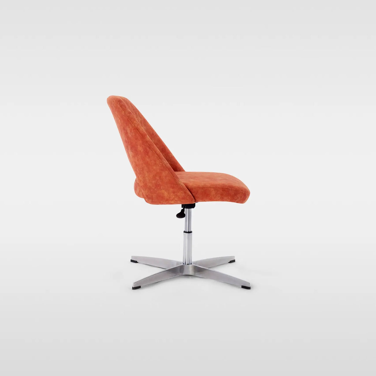 Clover Lounge Chair