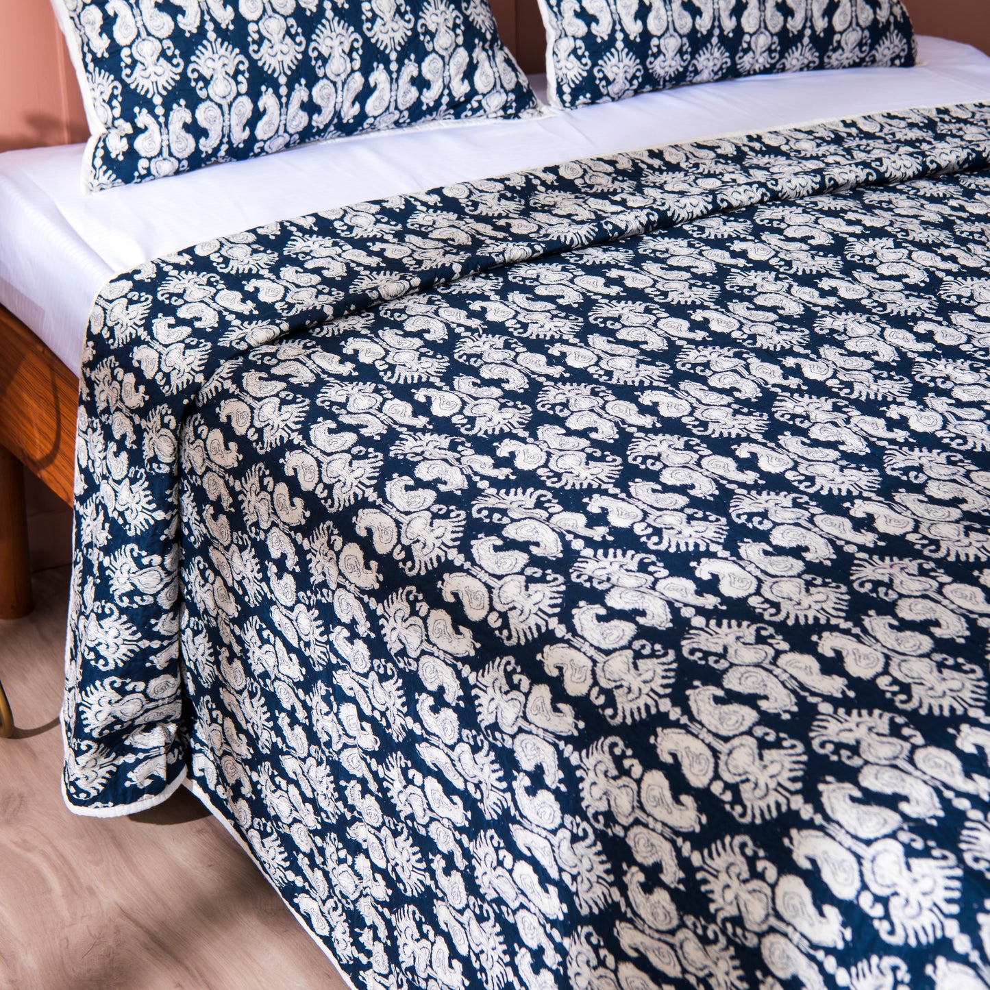 Cotton Printed Quilt & Shams
