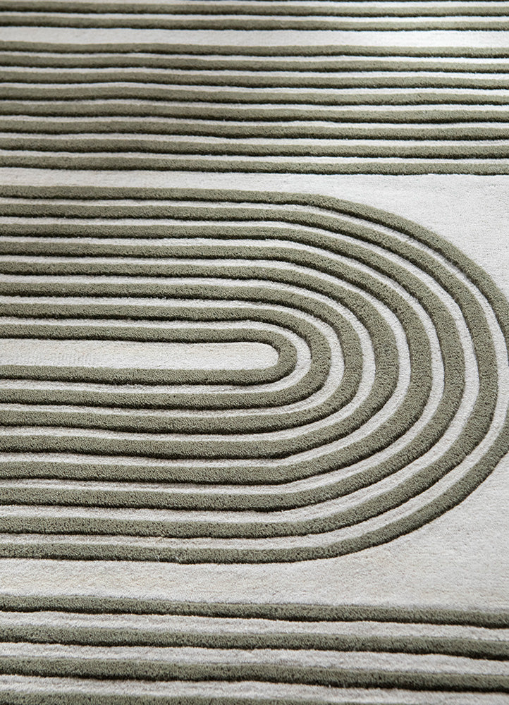 Stylish Black & White Hand Tufted Wool Carpet