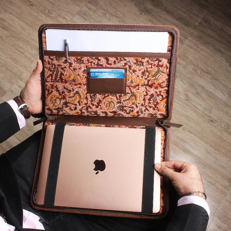 Aldona Laptop Sleeve