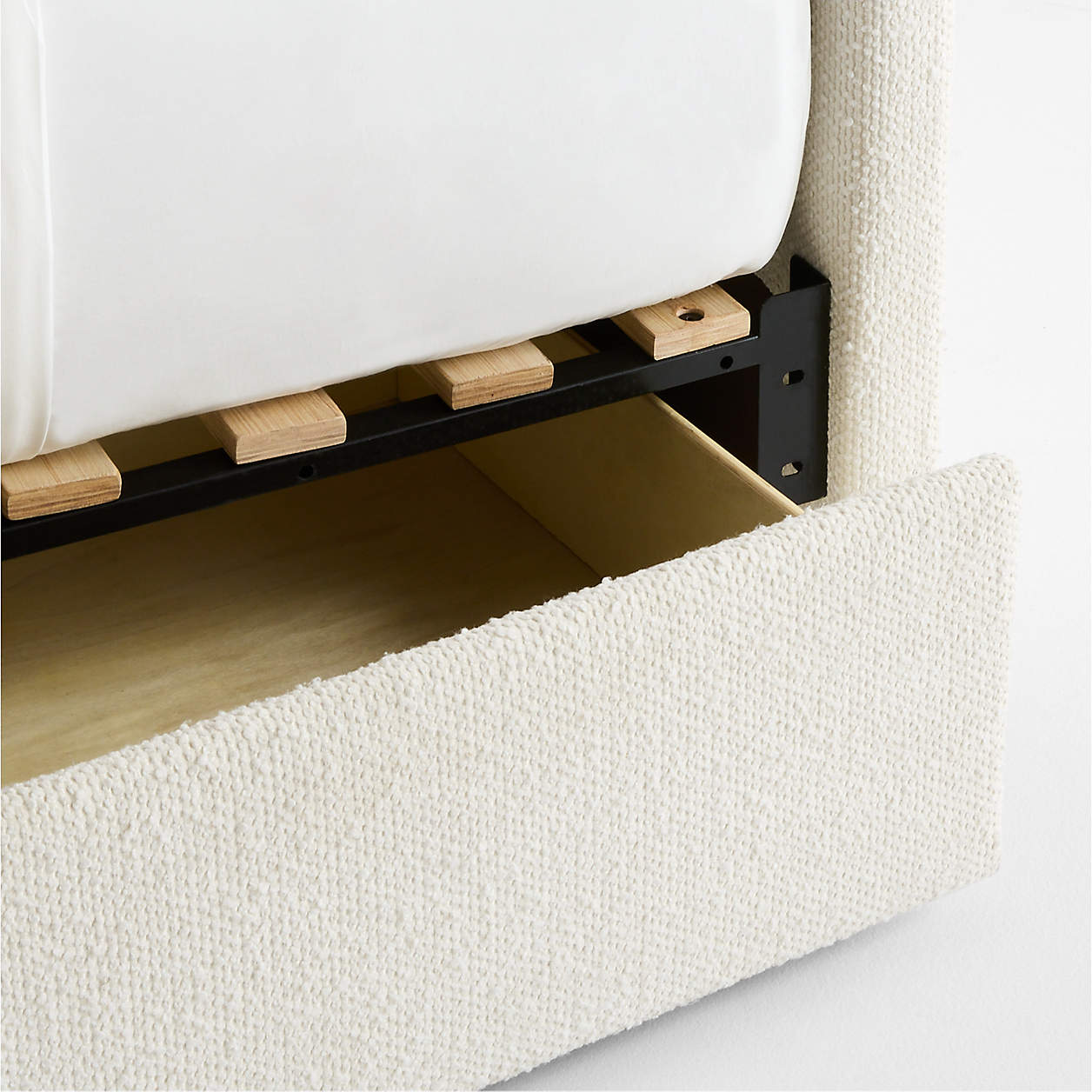 Marshmallow Cream Boucle Kids Big Hydraulic Storage Bed