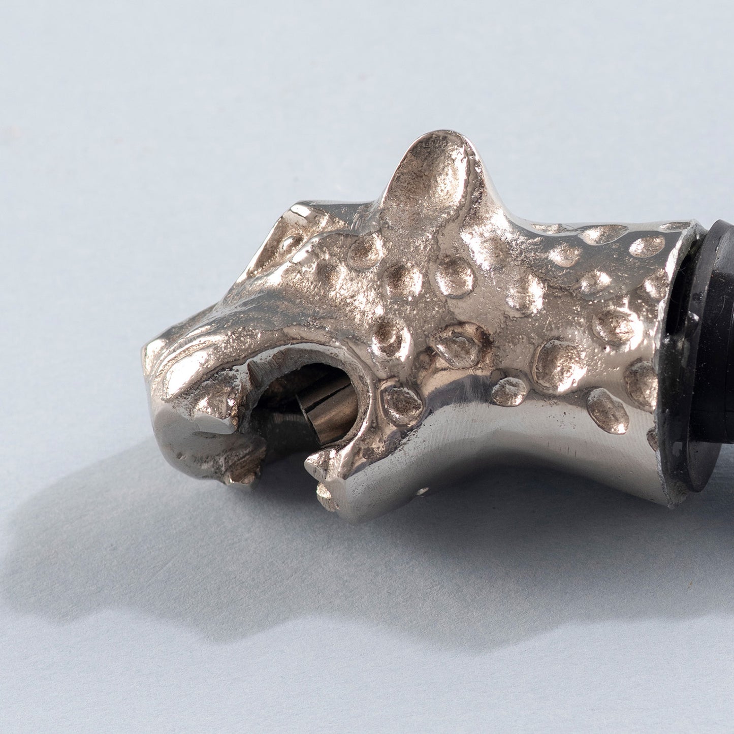 The Tiger Drink Pourer Glossy Silver