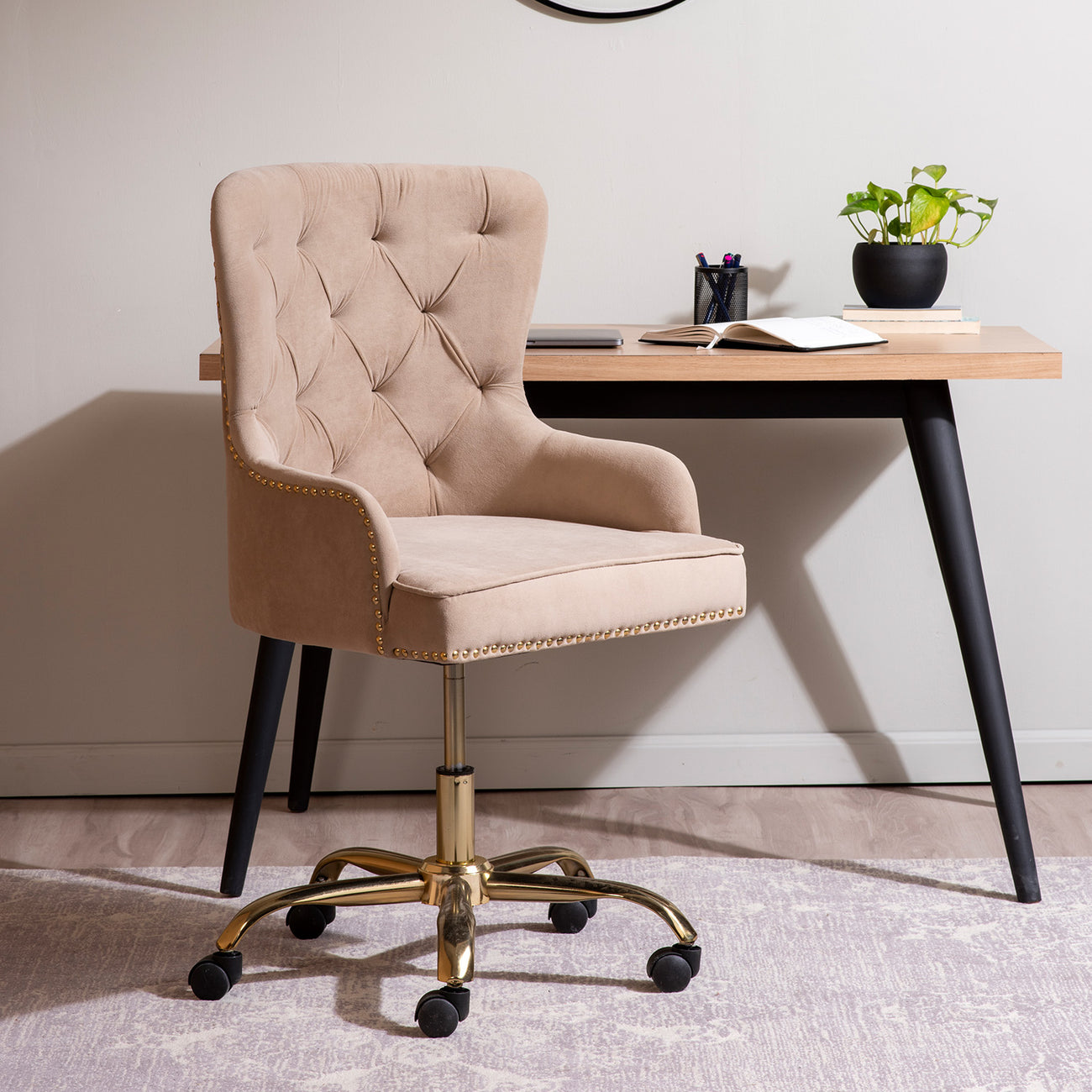 Velvet Tufted Boss Office Chair with Smooth Mobility– Beige|Nestroots