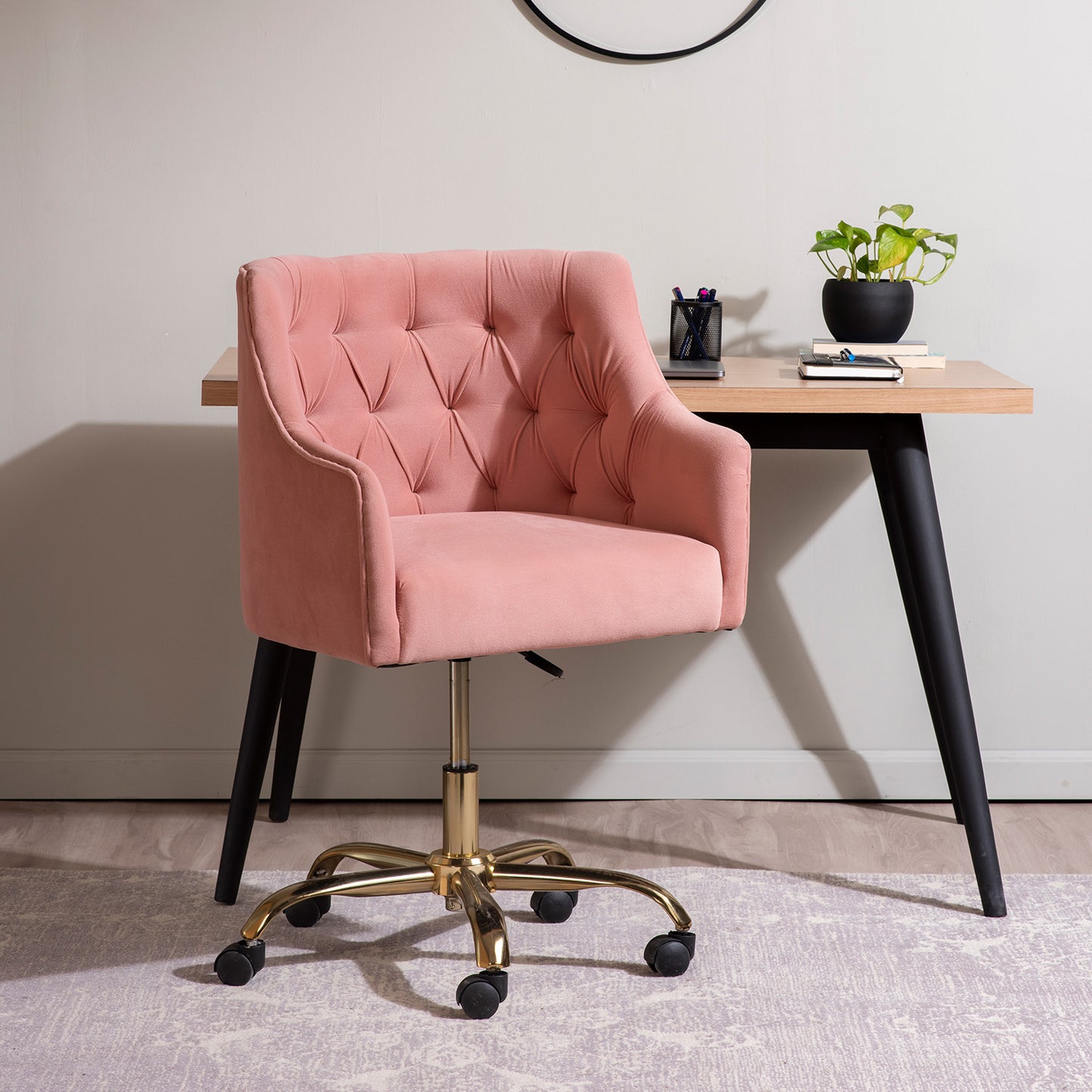 Sophisticated Velvet Office Chair Pink