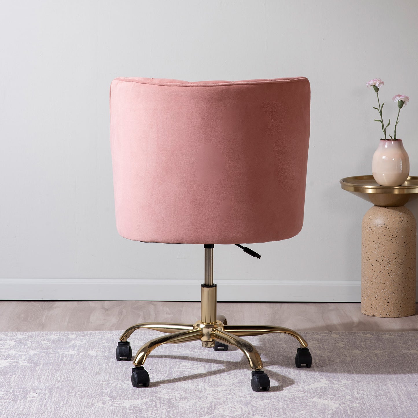 Sophisticated Velvet Office Chair Pink