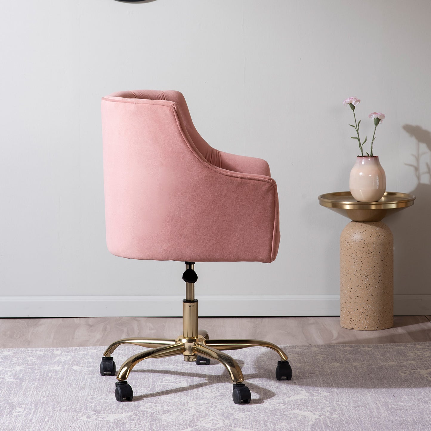Sophisticated Velvet Office Chair Pink
