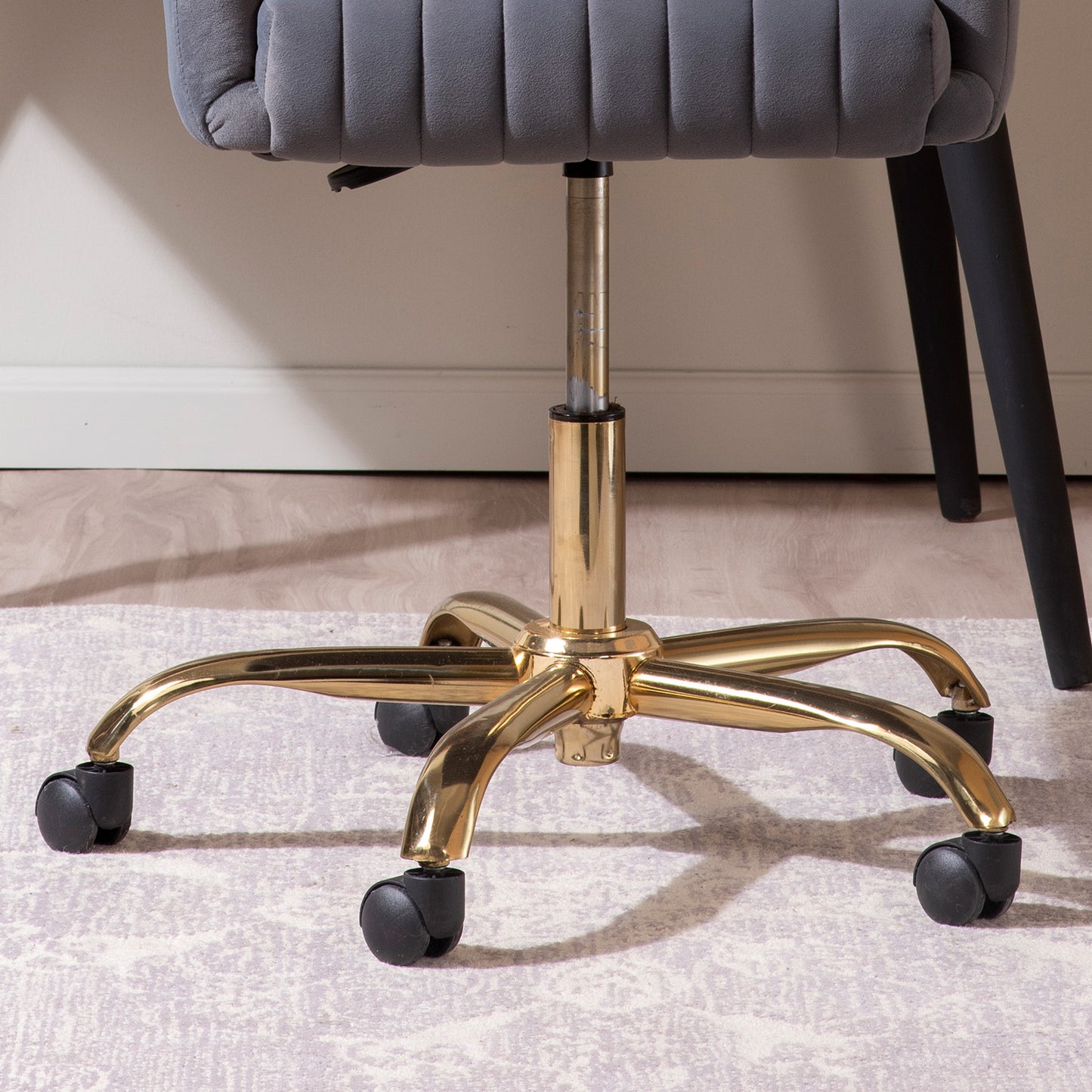 Luxurious Velvet Office Designer Chair Light Grey
