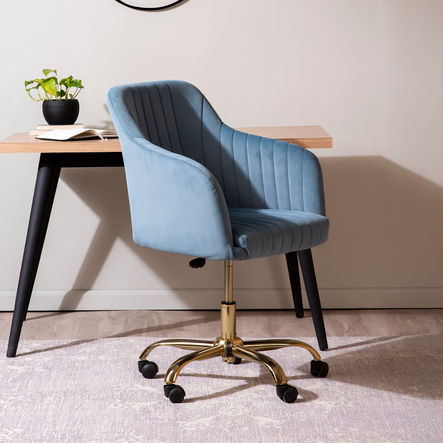 Luxurious Velvet Office Designer Chair Light Blue