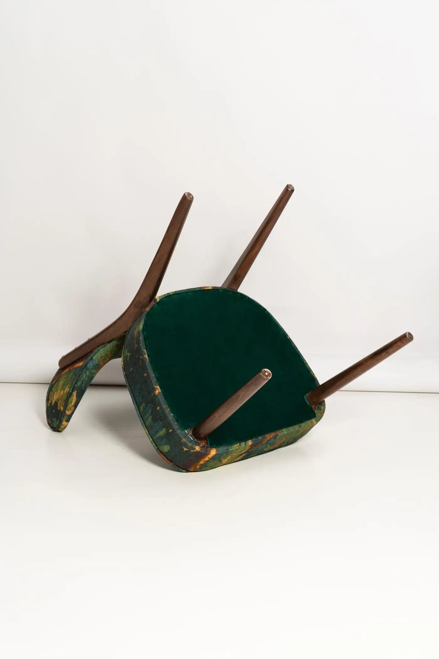 Fleorique Pattern Botanical Green Linen Lounge Chair