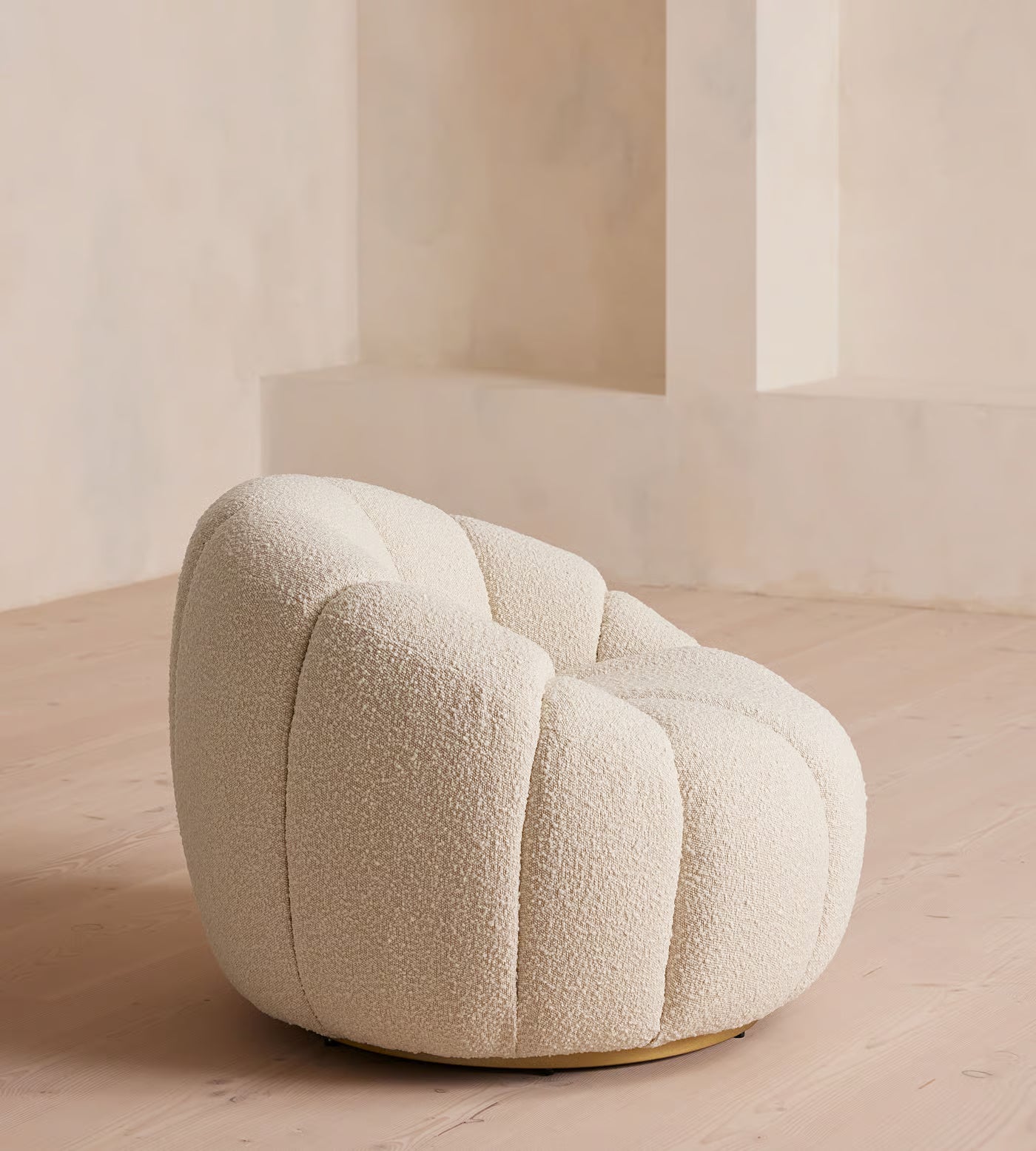 Fleoriane Petal Swivel Cream Boucle Lounge Chair
