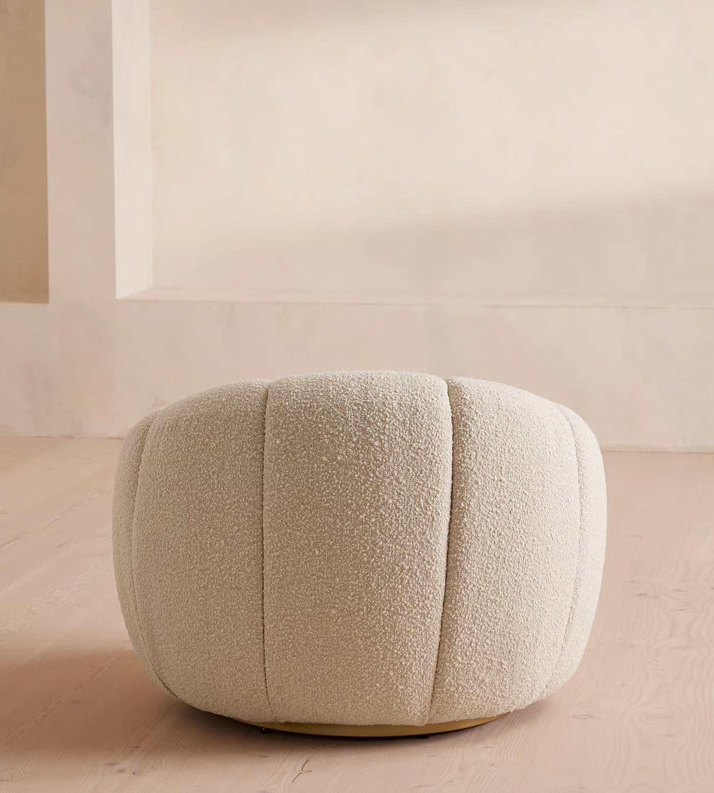 Fleoriane Petal Swivel Cream Boucle Lounge Chair