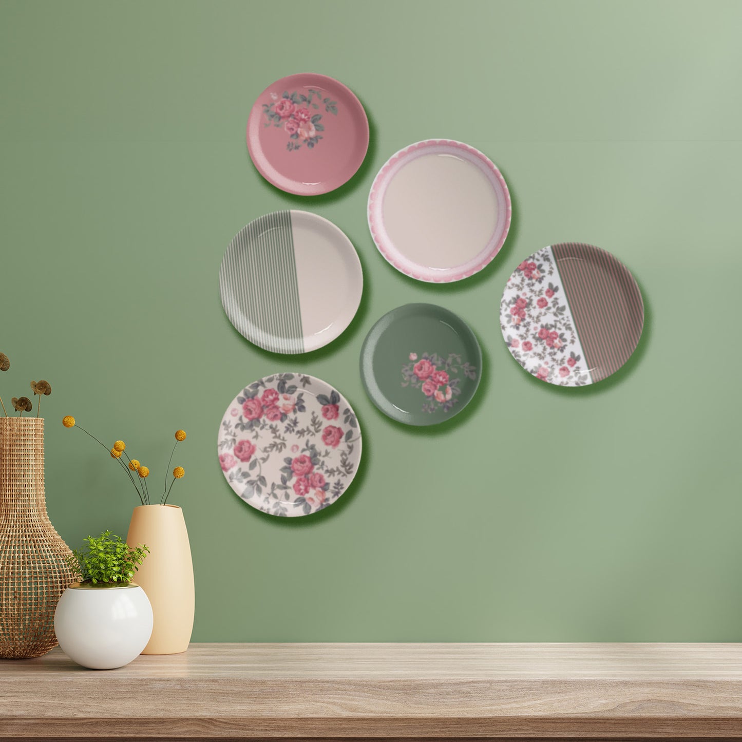 English Geometric Printed Wall Plate