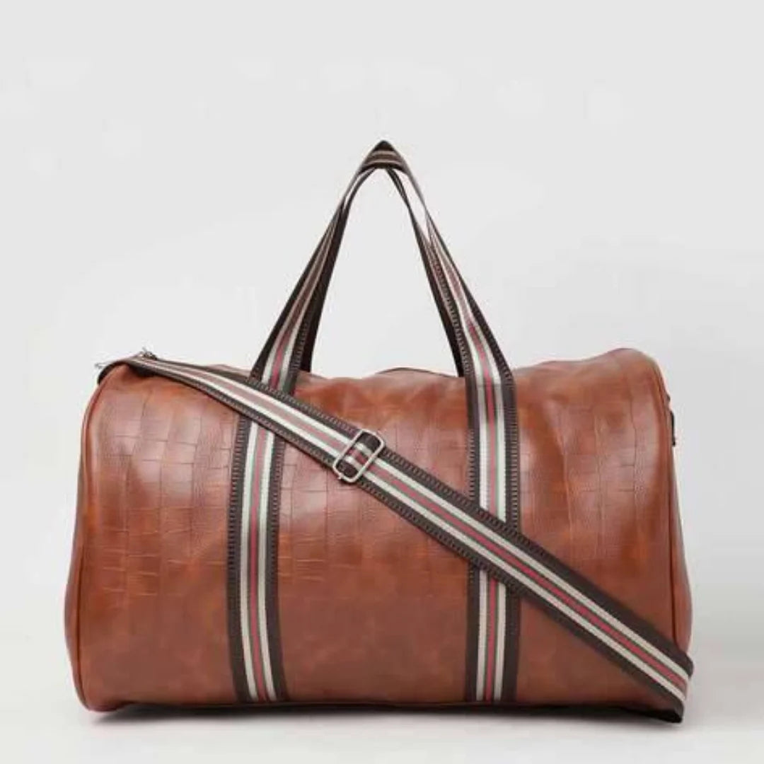 Spacious Weekender Duffle Bag with Brand Logo for Corporate Gifting