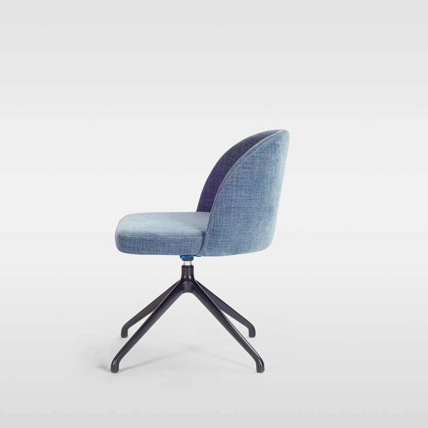Enzo (Aluminum) Lounge Chair