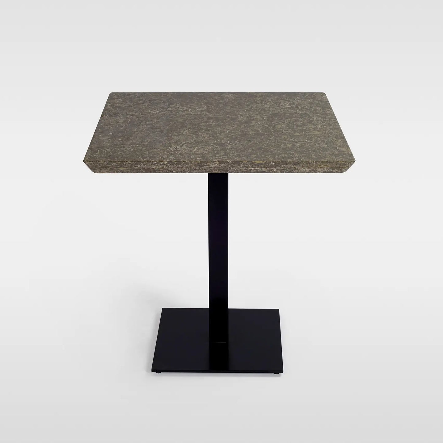 Collato 01 Table