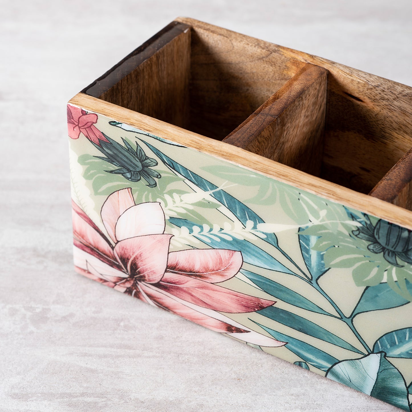 wooden cutlery holder