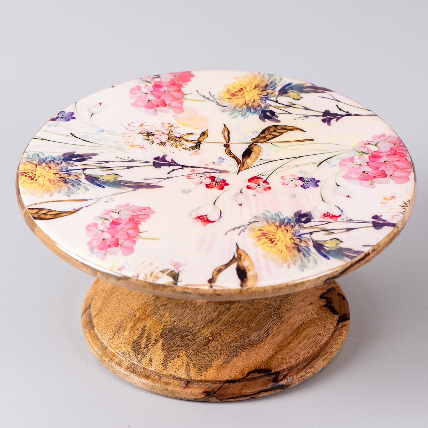 wooden cake stand