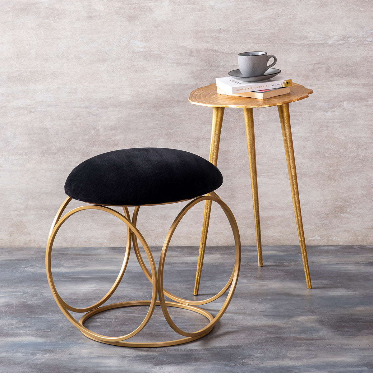Metallic Ottoman  with Aluminium Table